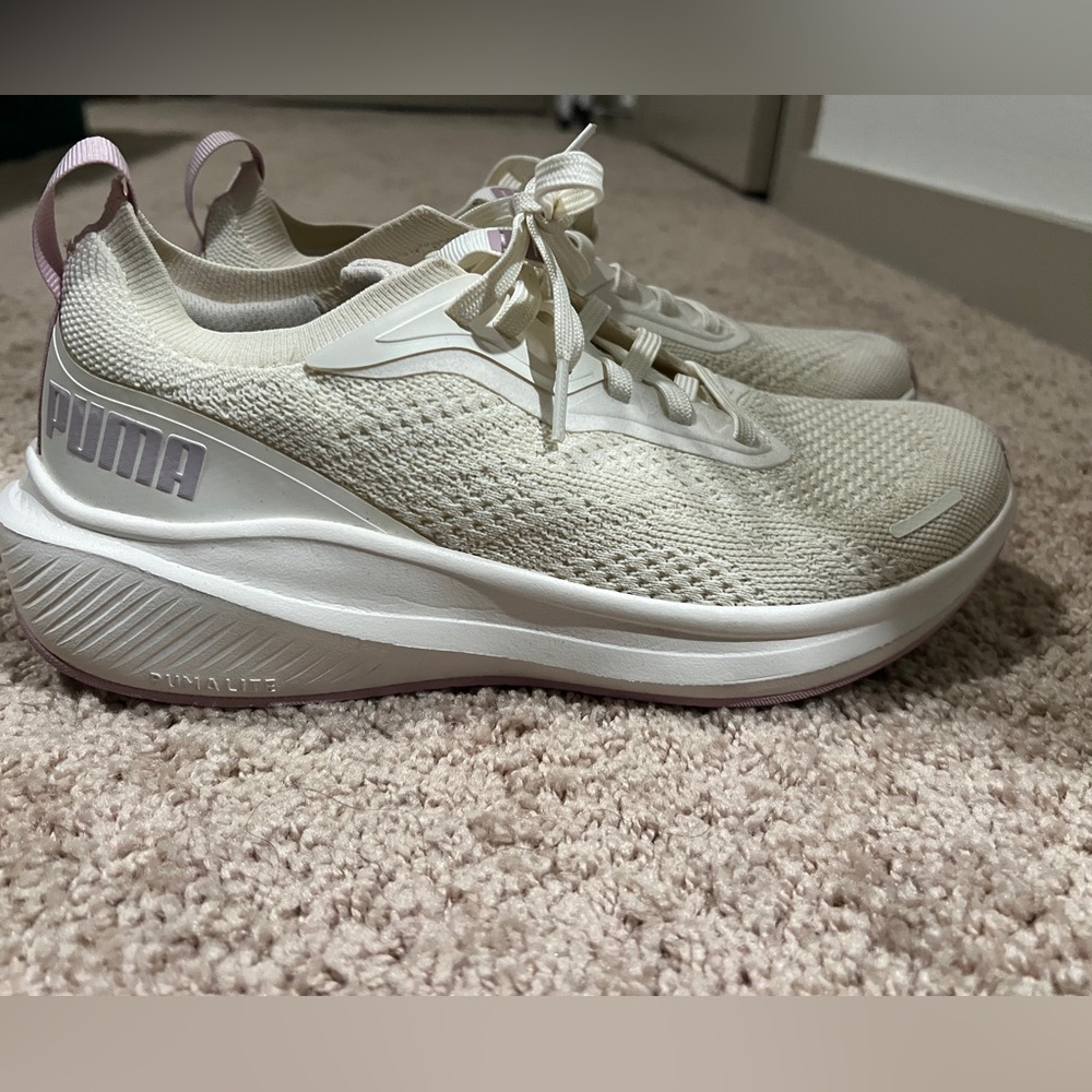 Puma Women's Off-White Sneakers